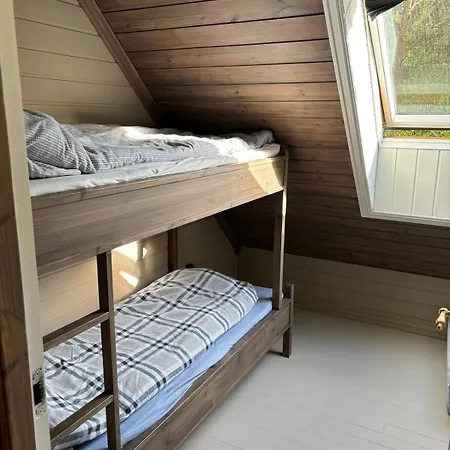 Cozy Holiday Home In Stunning Surroundings In Ardalsfjorden Feriehus