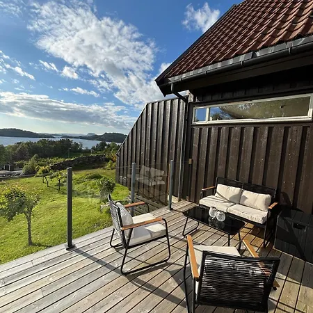 Сasa de vacaciones Cozy Holiday Home In Stunning Surroundings In Ardalsfjorden Jørpeland