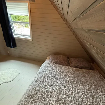 Cozy Holiday Home In Stunning Surroundings In Ardalsfjorden Holiday home *