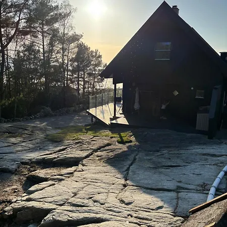 Cozy Holiday Home In Stunning Surroundings In Ardalsfjorden Feriehus